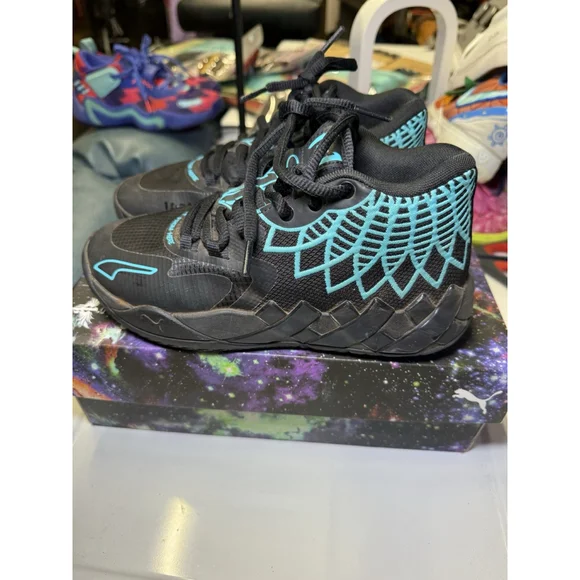 PUMA Melo MB.01 Jr Basketball Shoes Size 4c - Picture 3 of 9